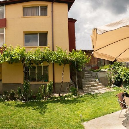 Апартаменти За Гости Бошнакови Devin Exterior foto