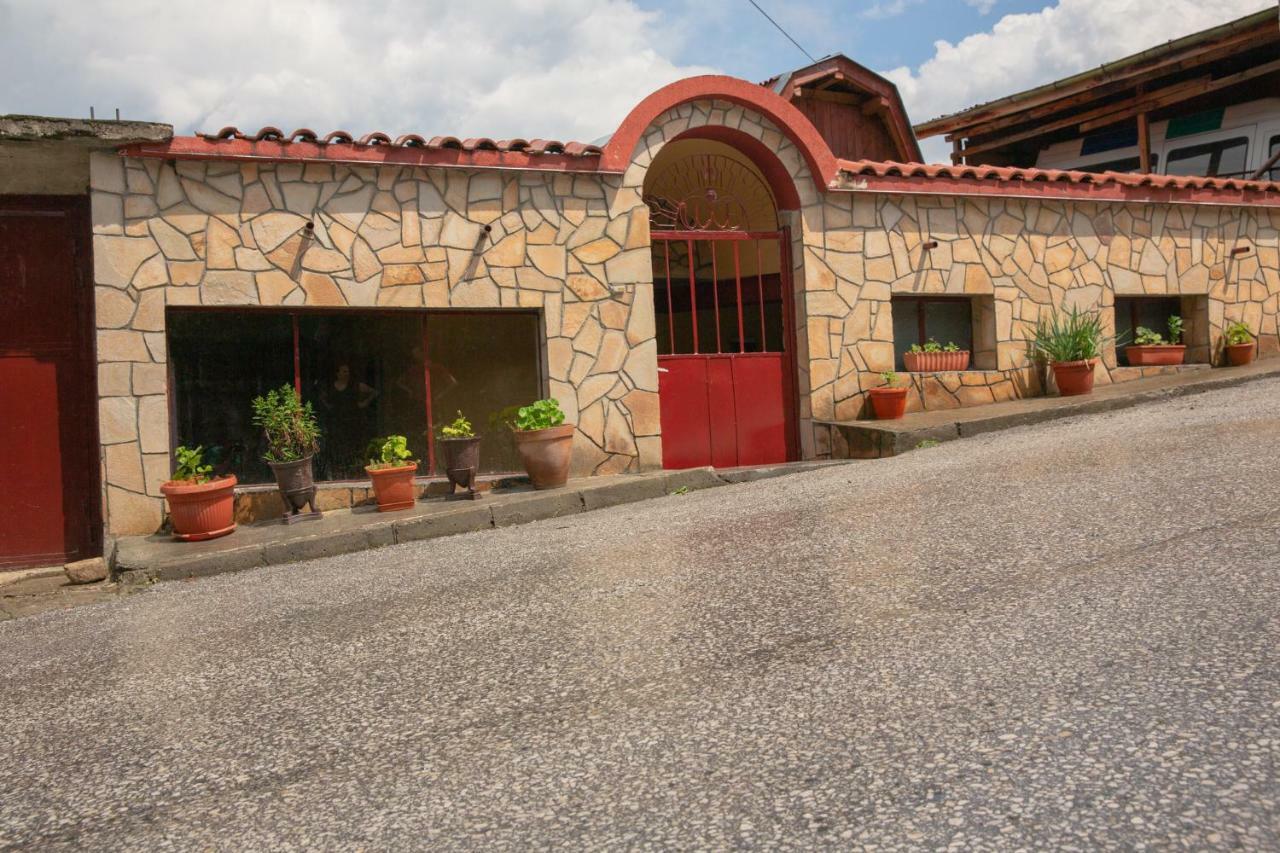 Апартаменти За Гости Бошнакови Devin Exterior foto